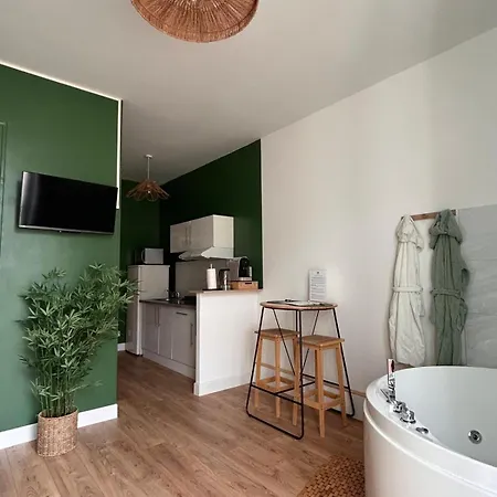 דירה Dodo Creole *